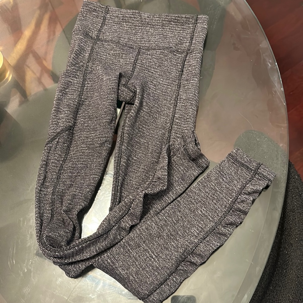 Lululemon gray leggings size 2